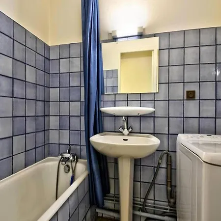 Eugenie Apartment *
