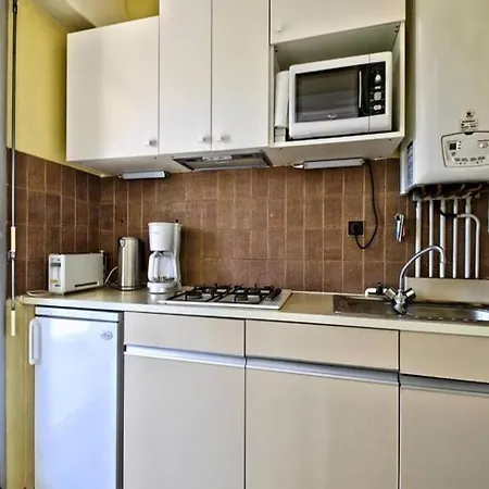 Eugenie Apartment